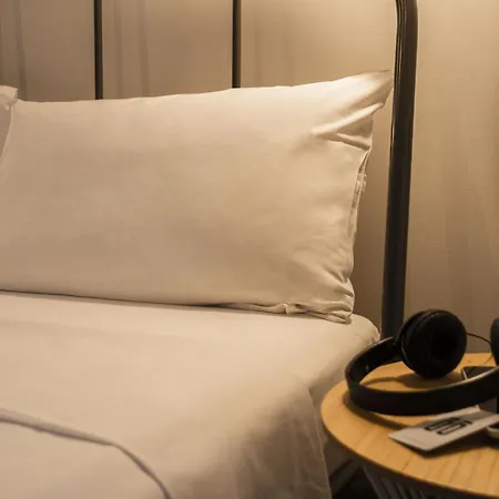 Room Ventura-2